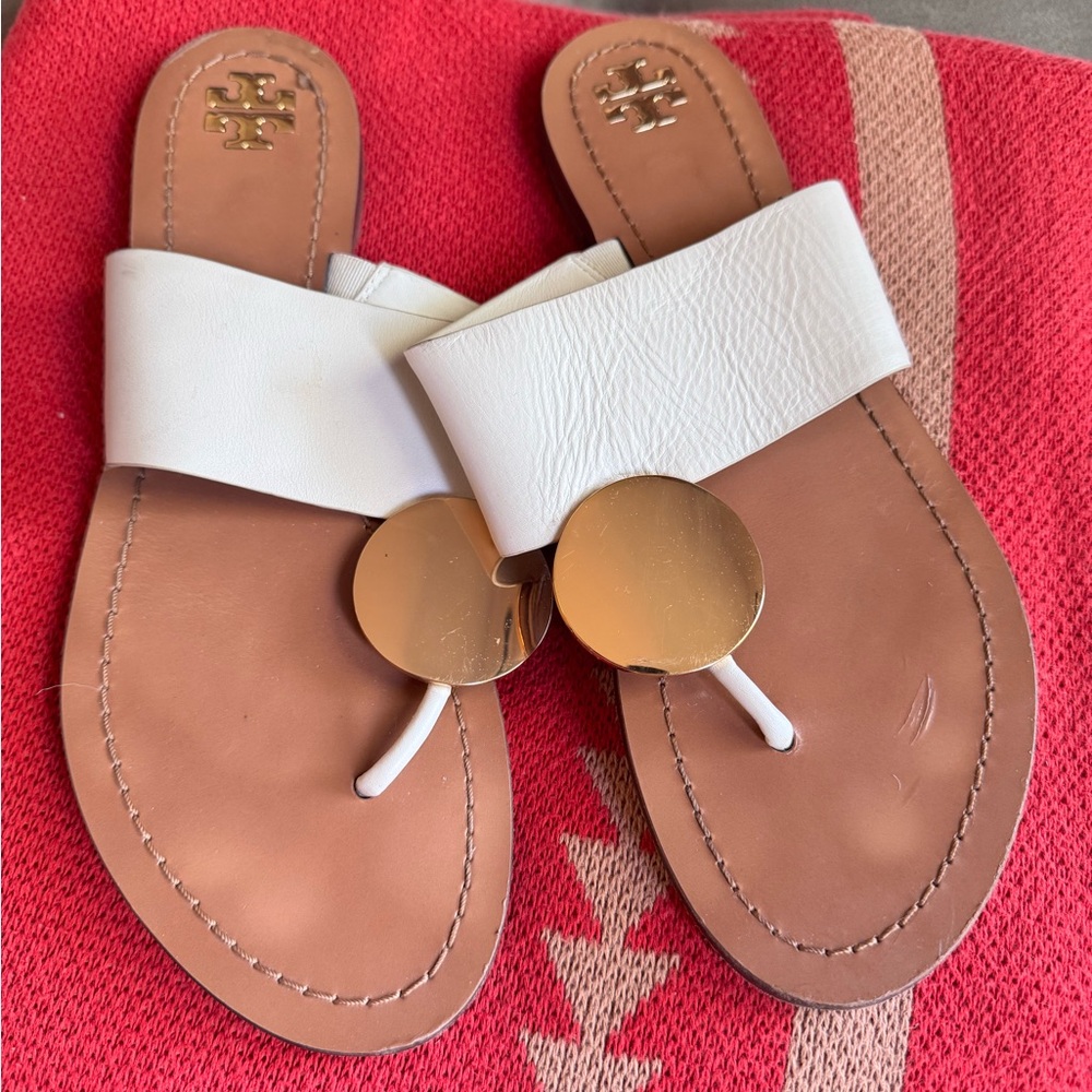 Tory Burch White and Brown gold disc Sandals 10